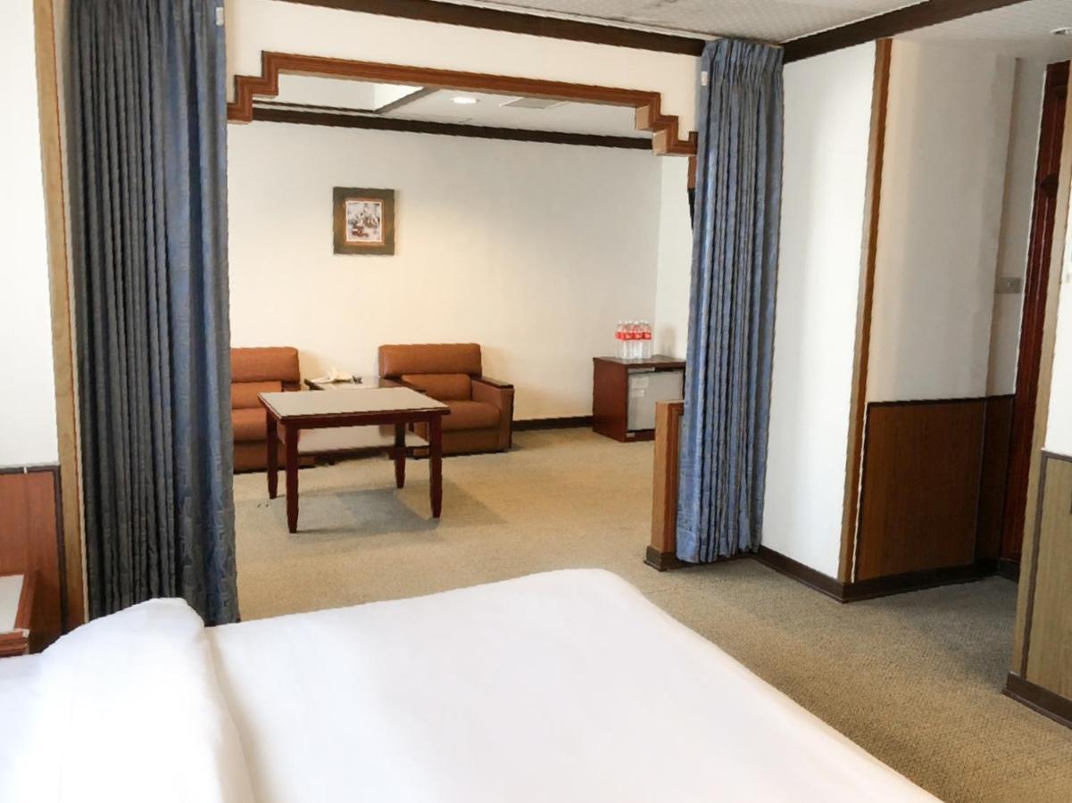 Guide Hotel Changhua Jhongjheng Εξωτερικό φωτογραφία